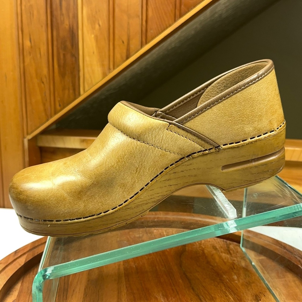 Dansko Professional Clogs Womens 40 Tan Leather Comfort Work Shoes - Picture 13 of 15